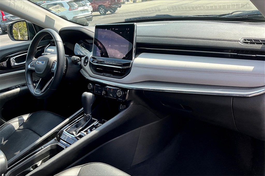 2022 Jeep Compass Limited - Photo 14