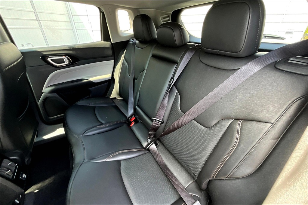 2022 Jeep Compass Limited - Photo 15