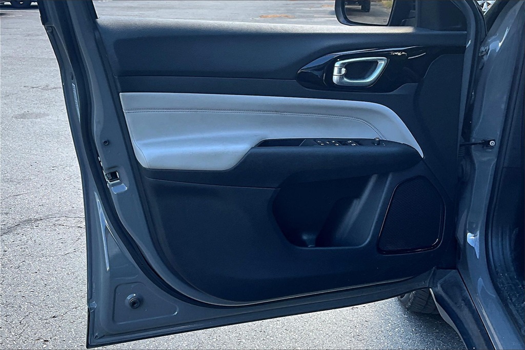 2023 Jeep Compass Limited - Photo 9