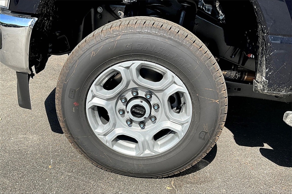 2025 Ford F-250SD XL - Photo 11