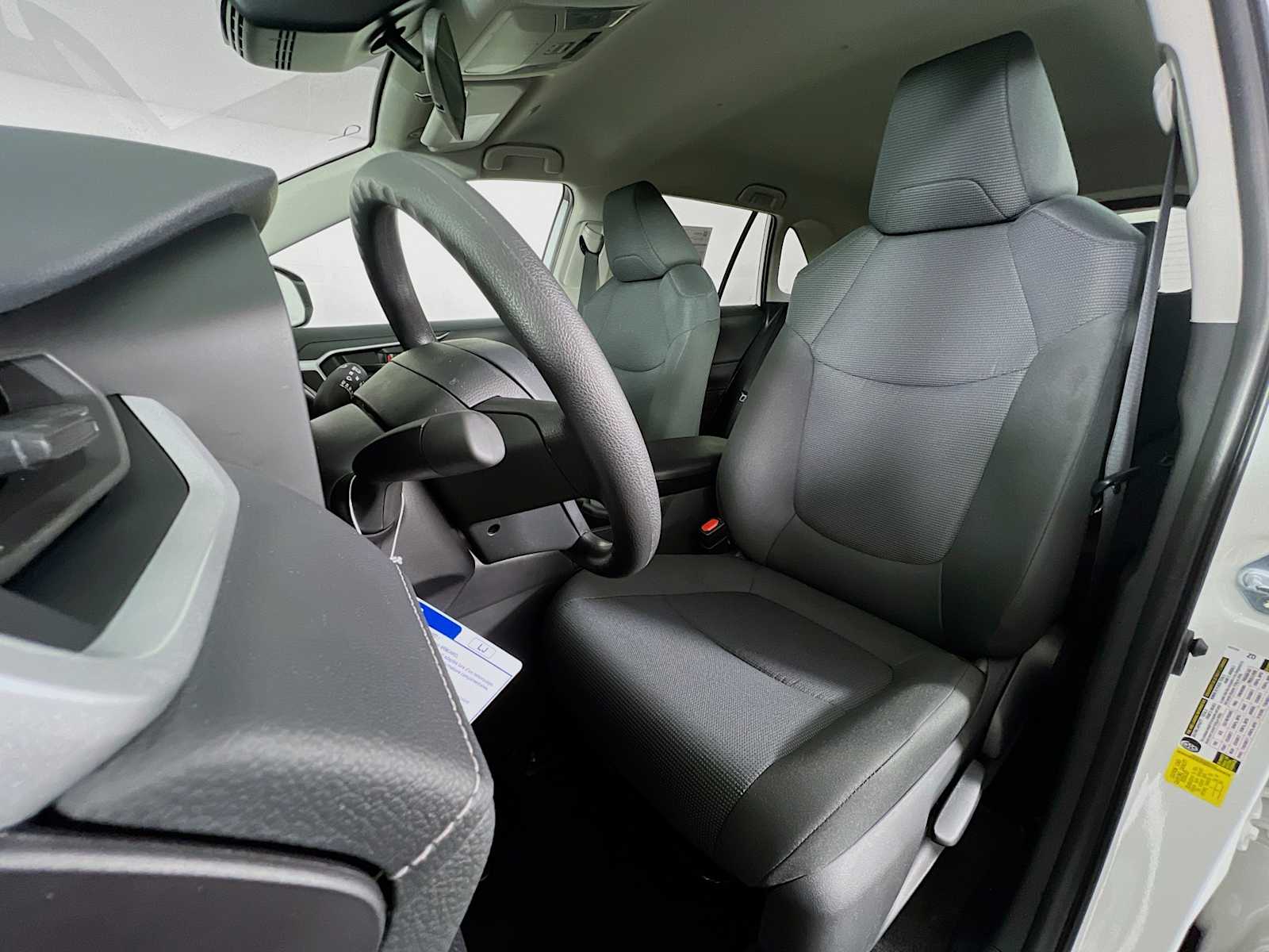 2025 Toyota RAV4 LE - Photo 12