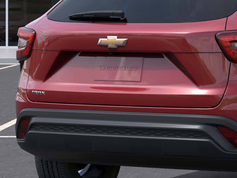 2025 Chevrolet Trax LS - Photo 14