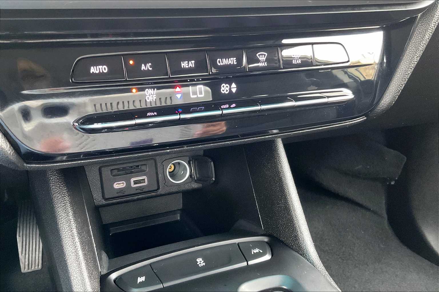 2023 Chevrolet Bolt EV 1LT - Photo 25