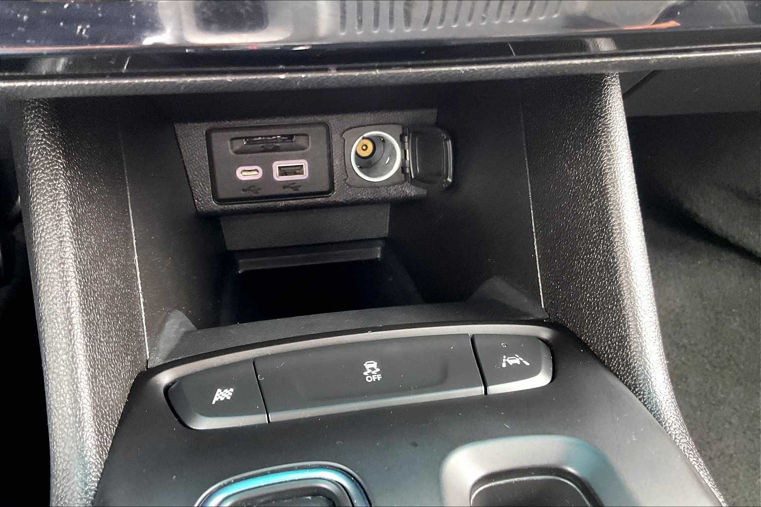 2023 Chevrolet Bolt EV 1LT - Photo 26
