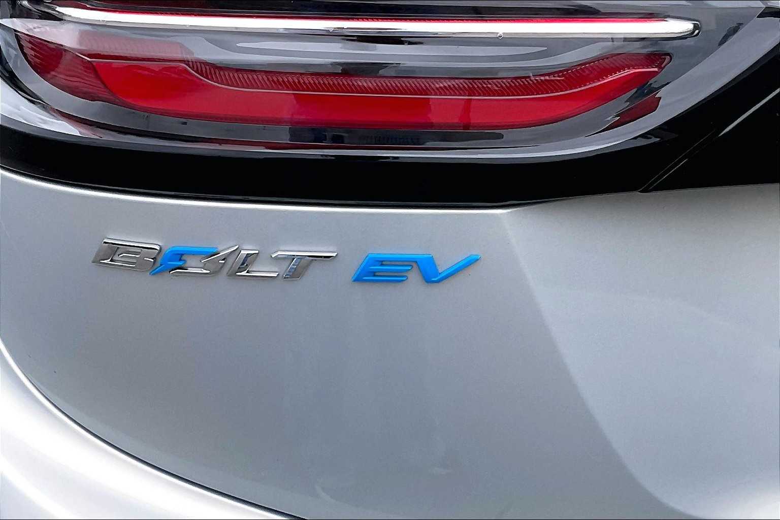 2023 Chevrolet Bolt EV 1LT - Photo 28