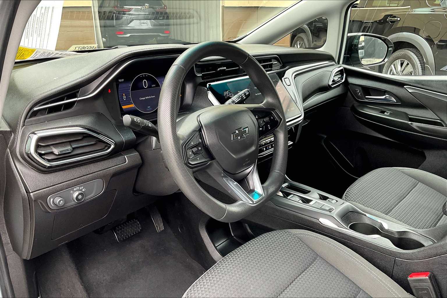 2023 Chevrolet Bolt EV 1LT - Photo 8
