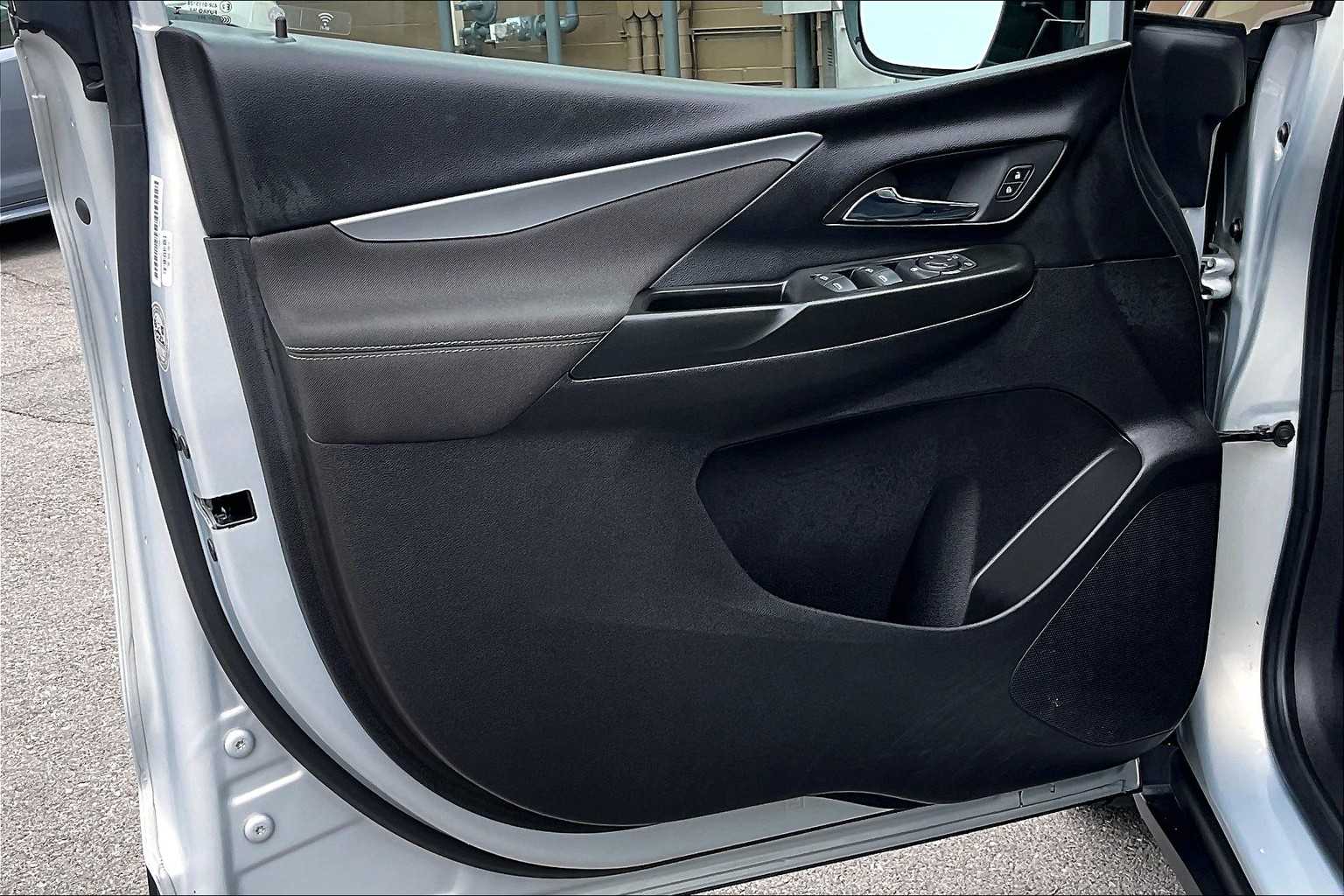 2023 Chevrolet Bolt EV 1LT - Photo 9
