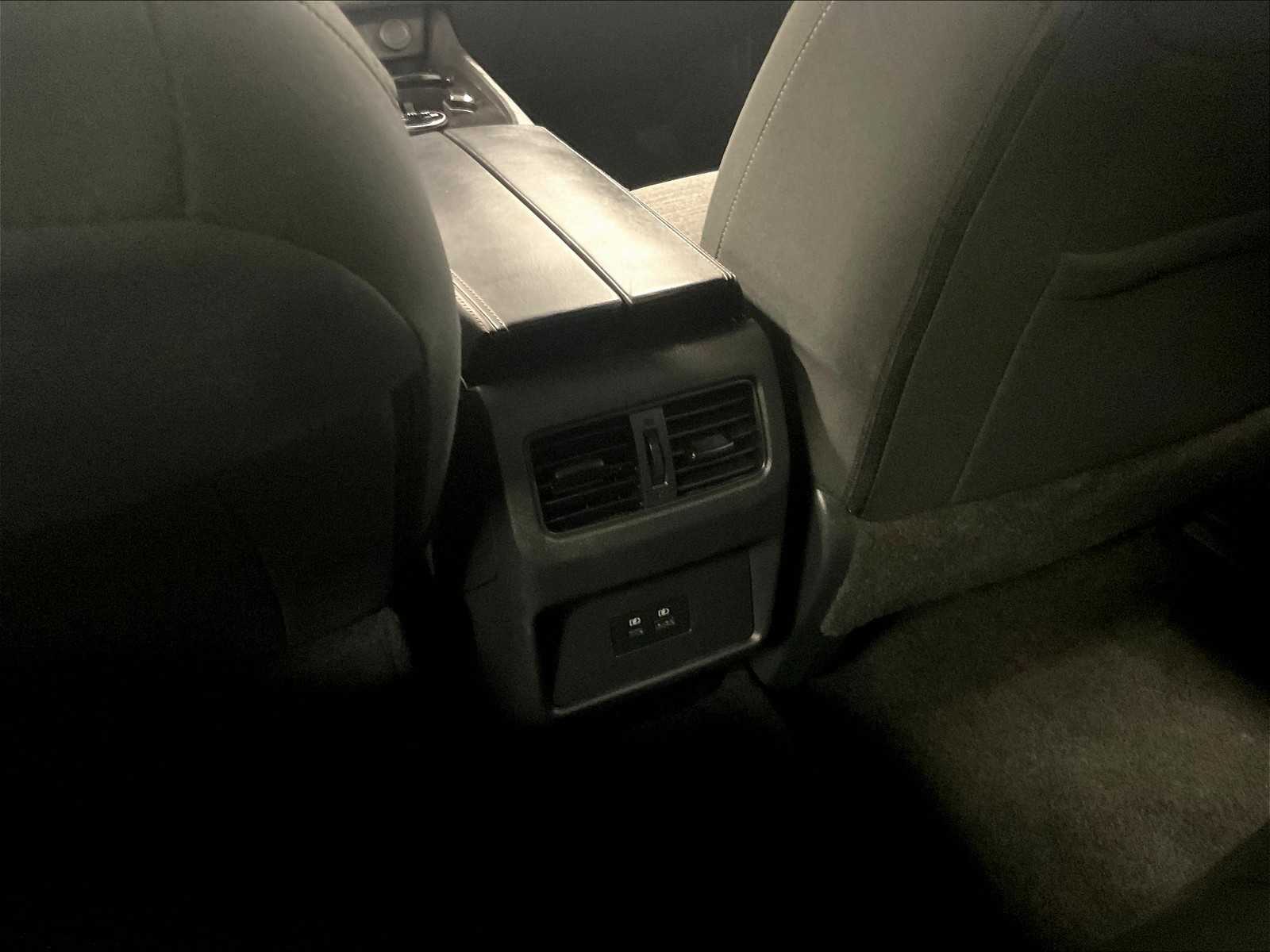 2023 Nissan Rogue SV - Photo 27