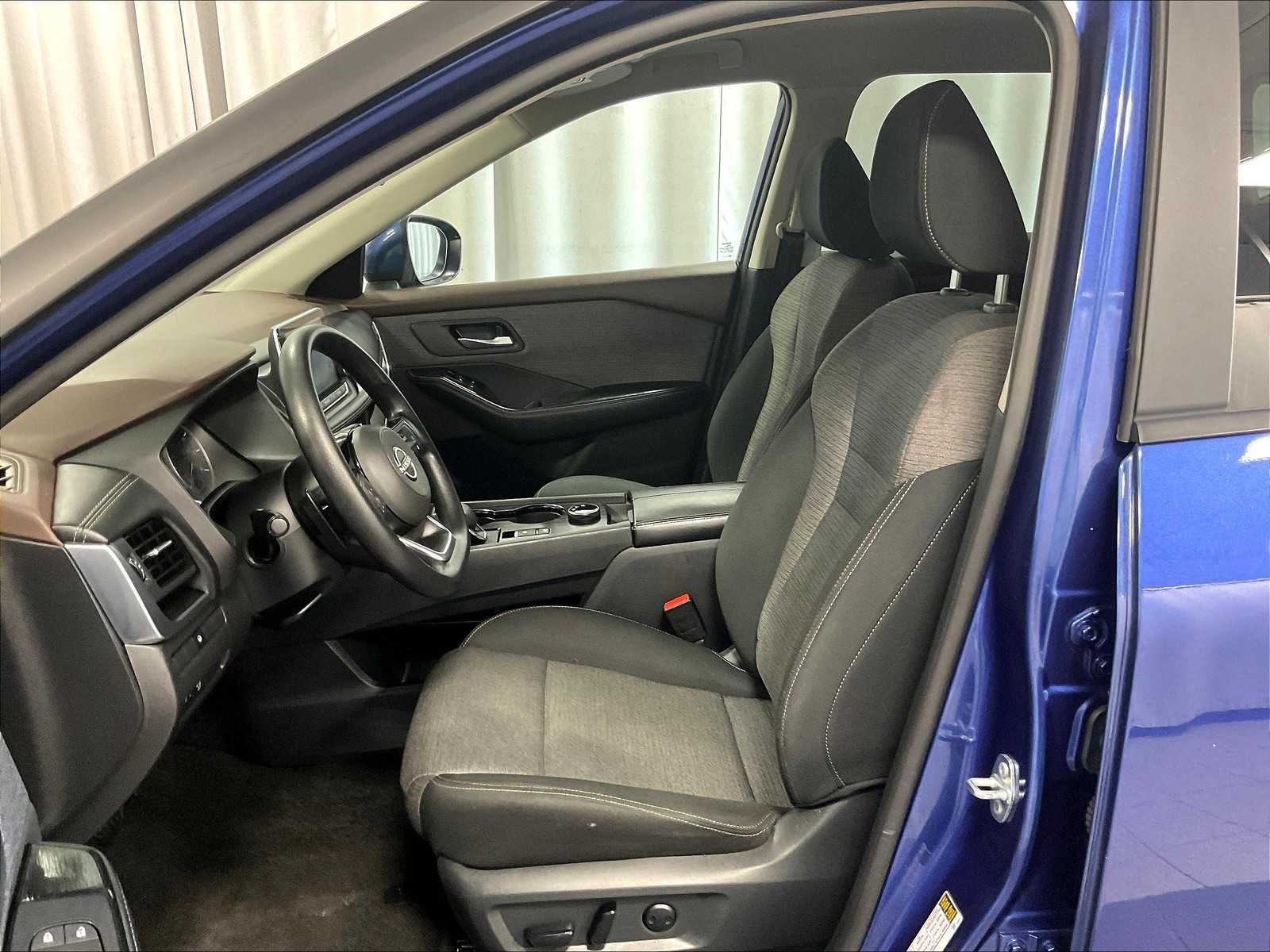 2023 Nissan Rogue SV - Photo 10