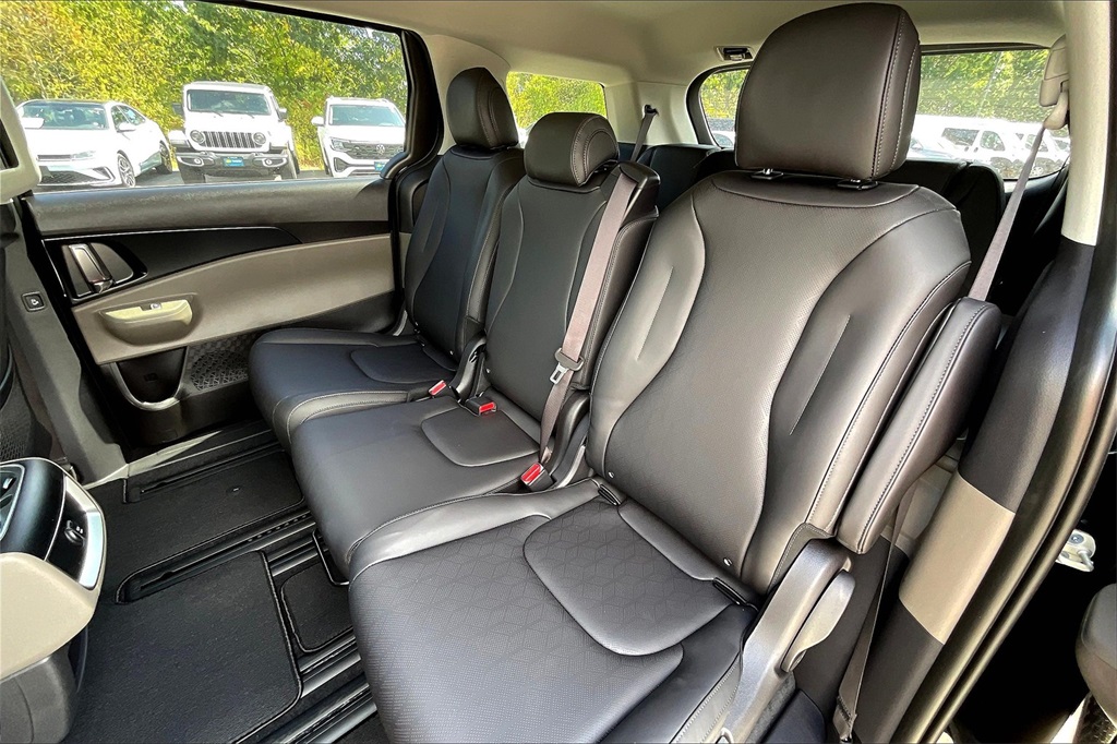 2026 Kia Carnival Hybrid LXS - Photo 15