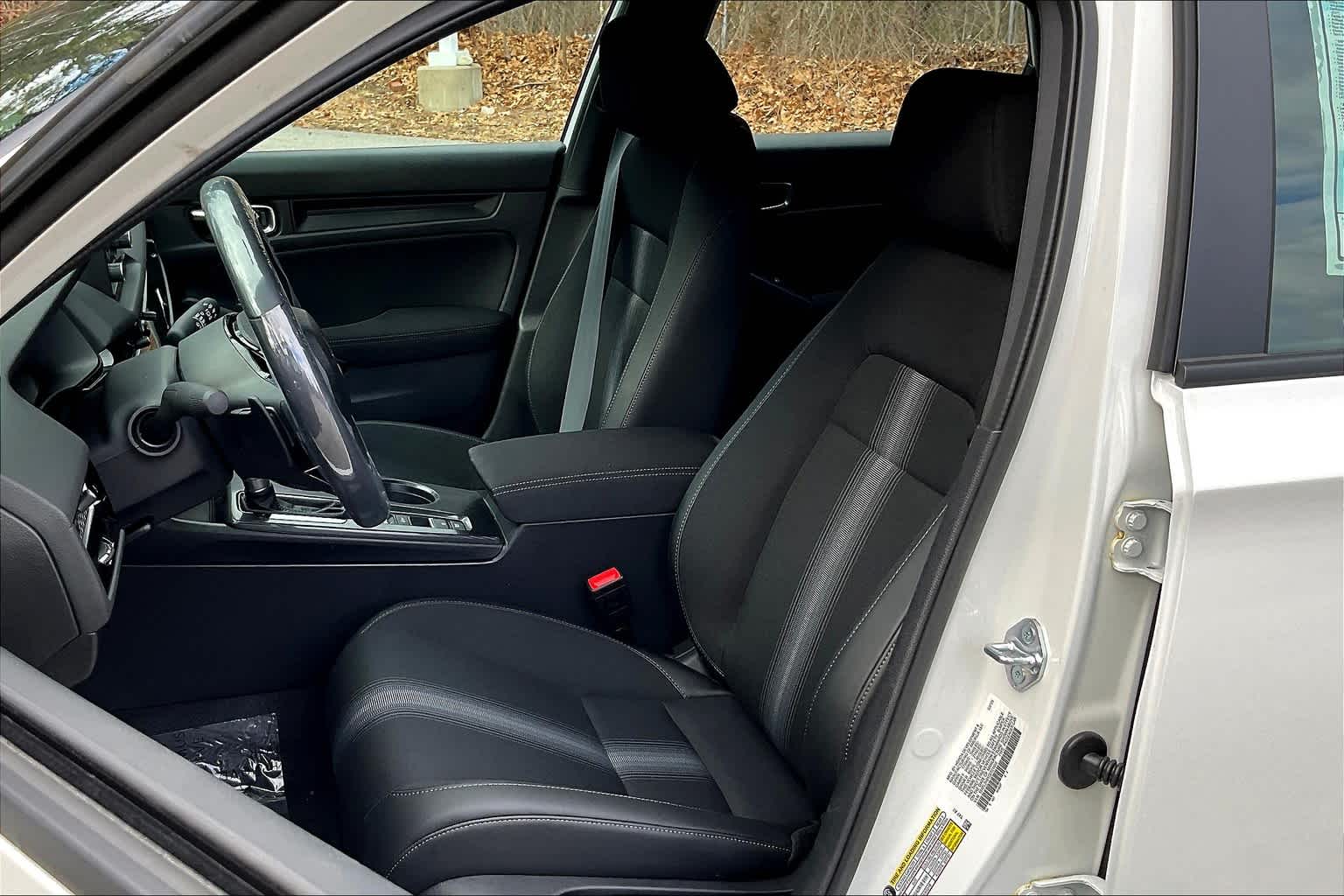 2025 Honda Civic Hatchback Sport - Photo 11