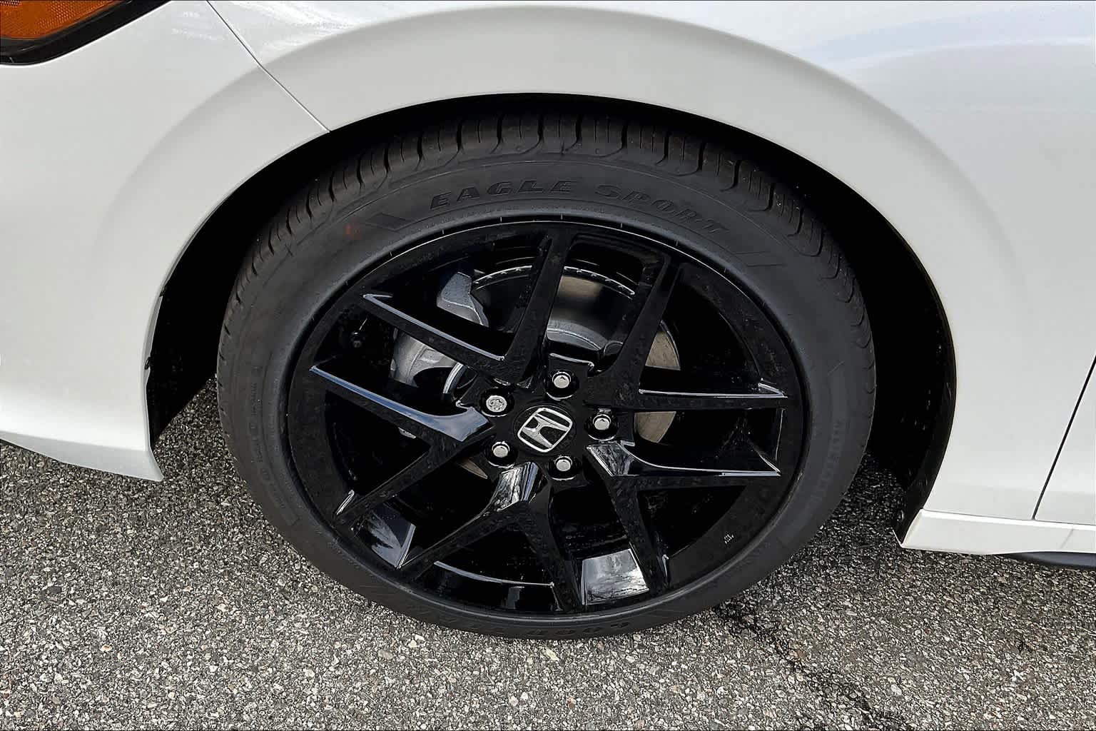 2025 Honda Civic Hatchback Sport - Photo 8