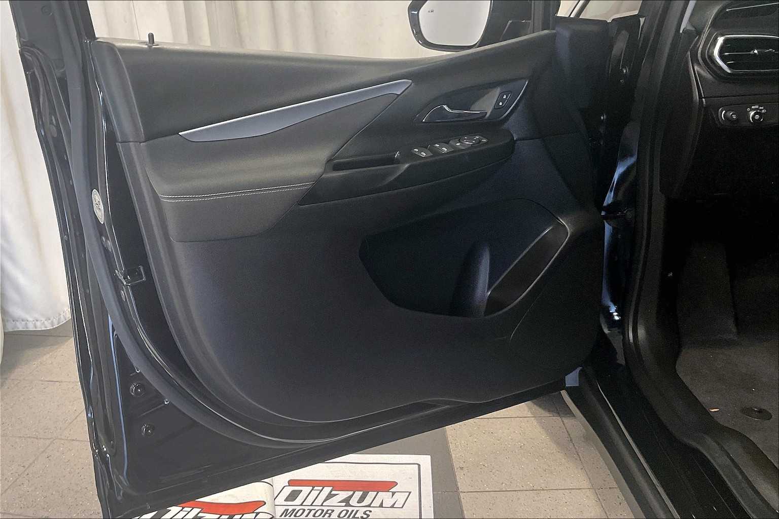 2023 Chevrolet Bolt EV 1LT - Photo 9