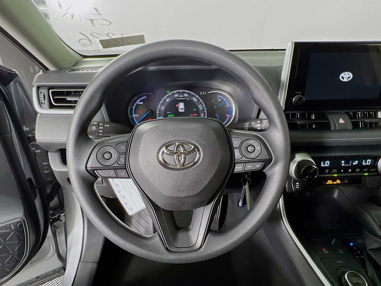 2025 Toyota RAV4 Hybrid LE - Photo 7