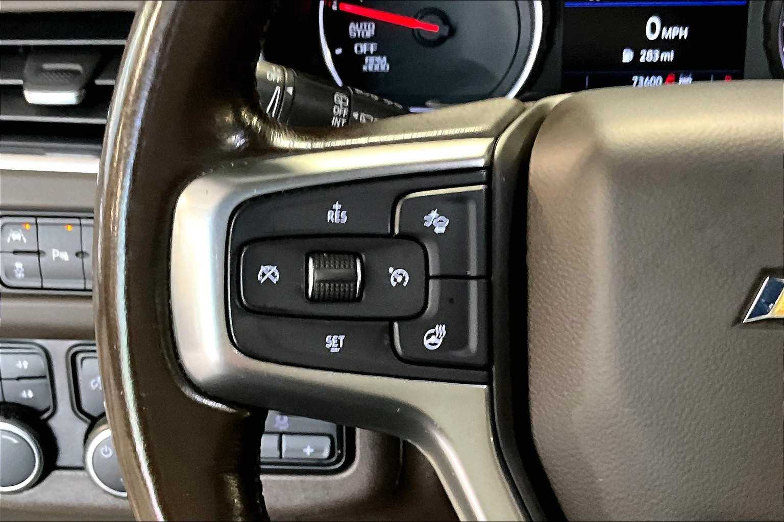 2021 Chevrolet Suburban LT - Photo 24