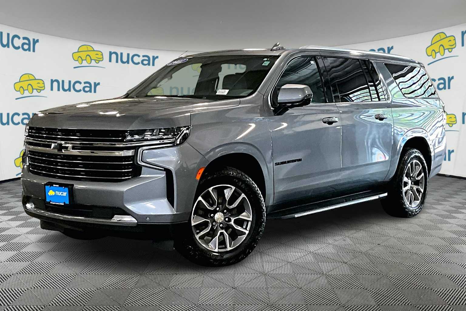2021 Chevrolet Suburban LT - Photo 3