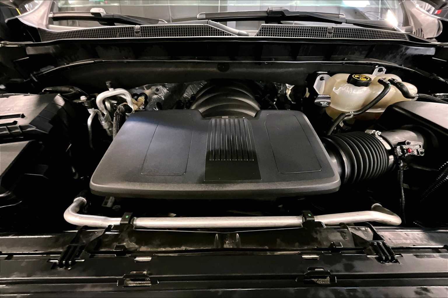 2021 Chevrolet Suburban LT - Photo 31