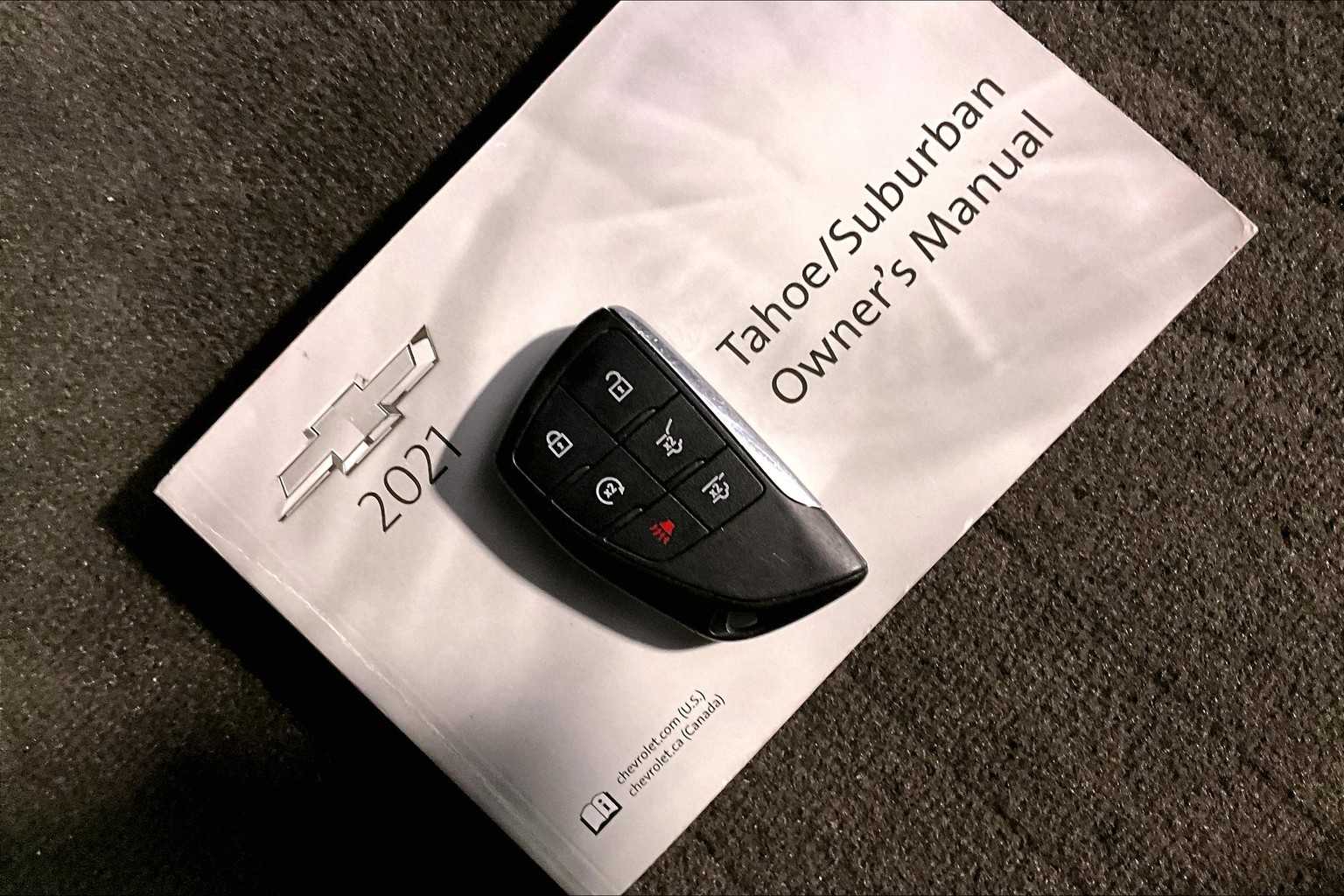 2021 Chevrolet Suburban LT - Photo 32