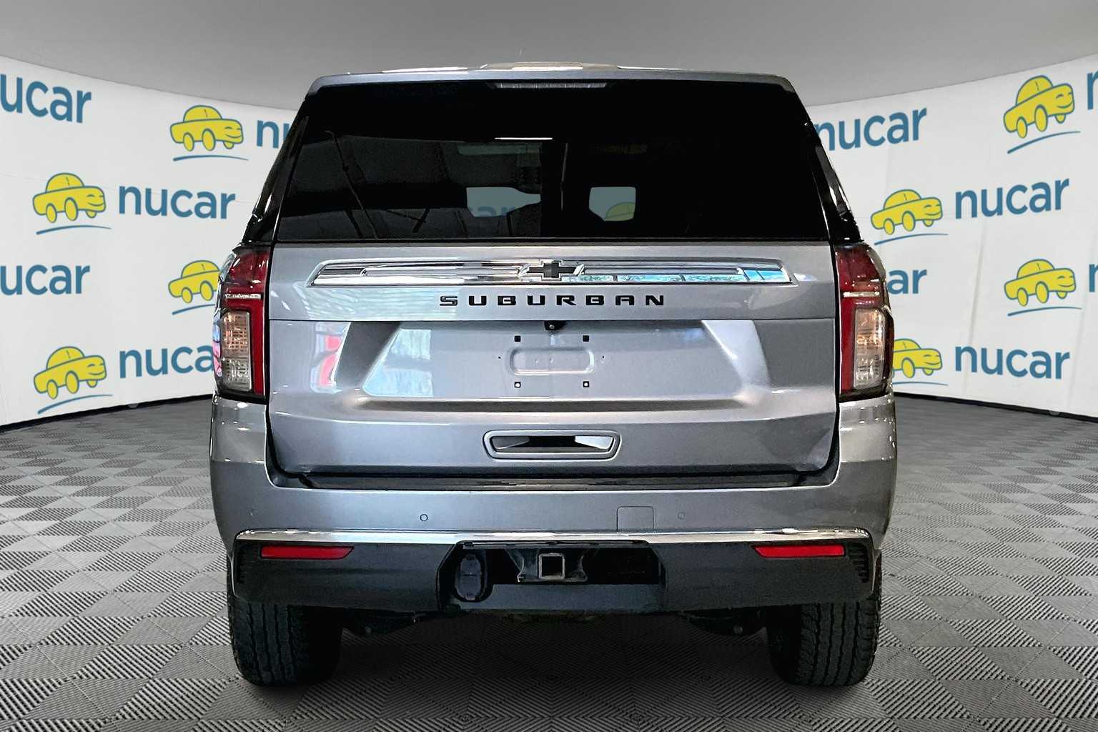 2021 Chevrolet Suburban LT - Photo 5