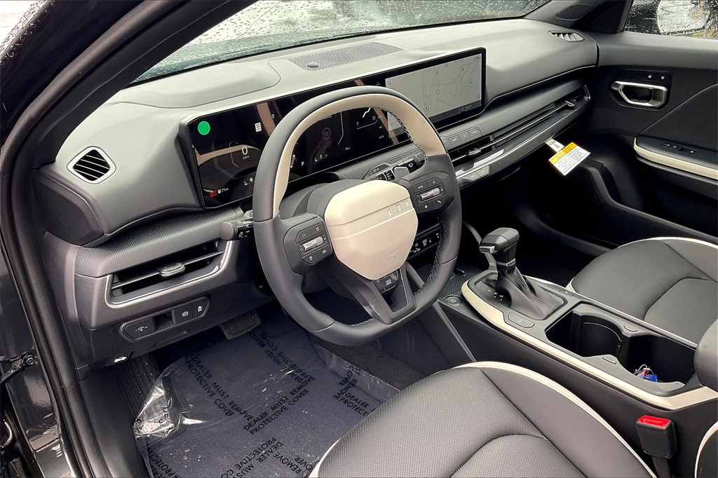 2025 Kia K4 GT-Line - Photo 9