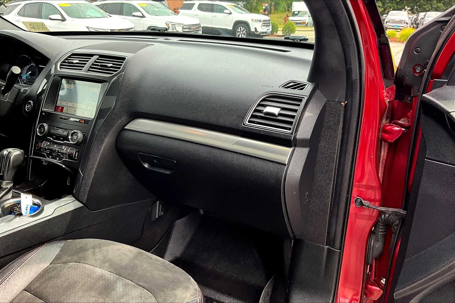 2018 Ford Explorer XLT - Photo 13