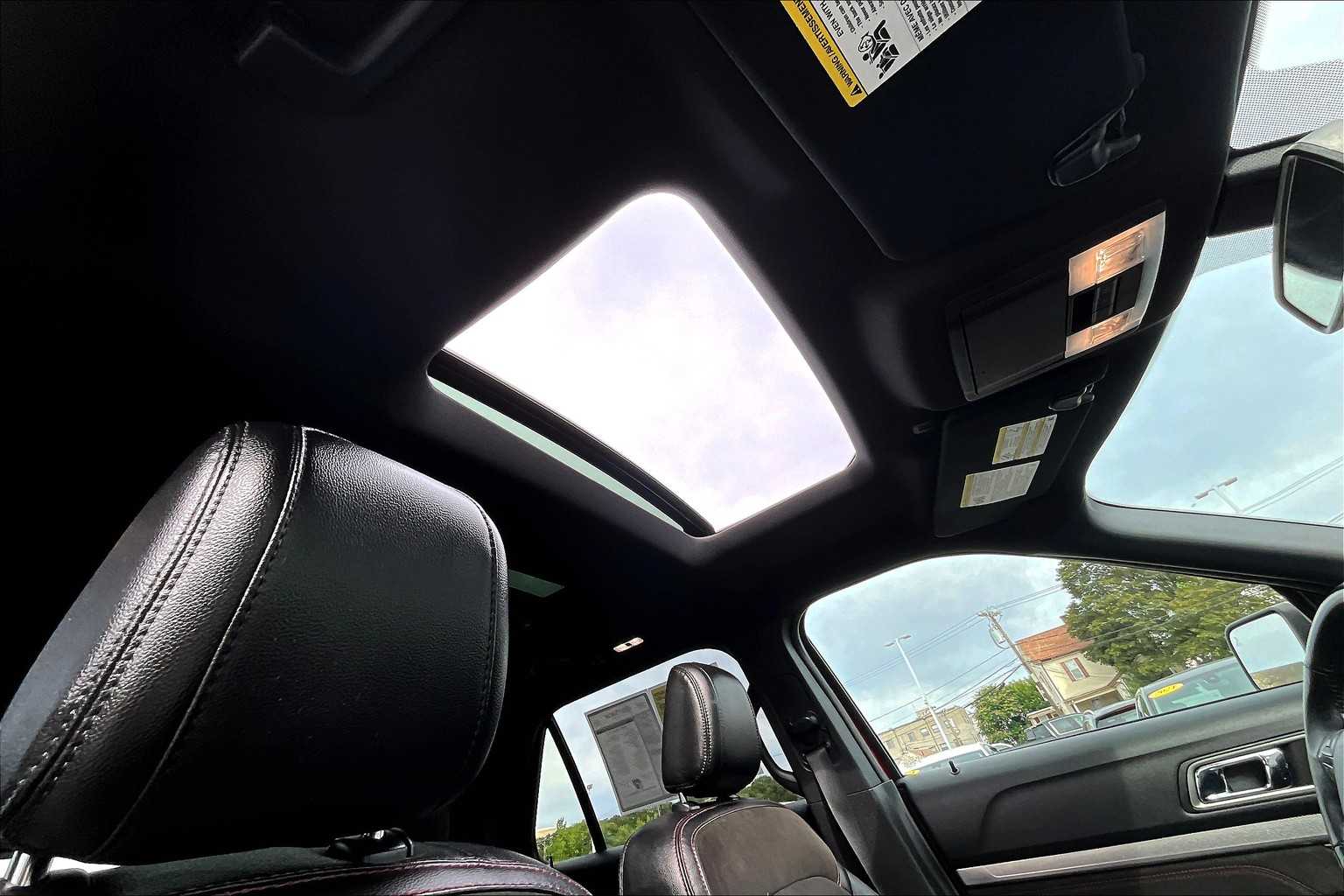 2018 Ford Explorer XLT - Photo 23