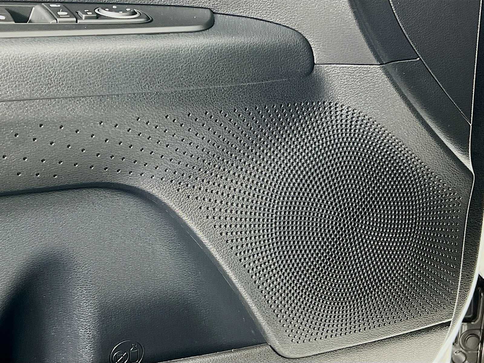 2024 Kia Forte LXS - Photo 18