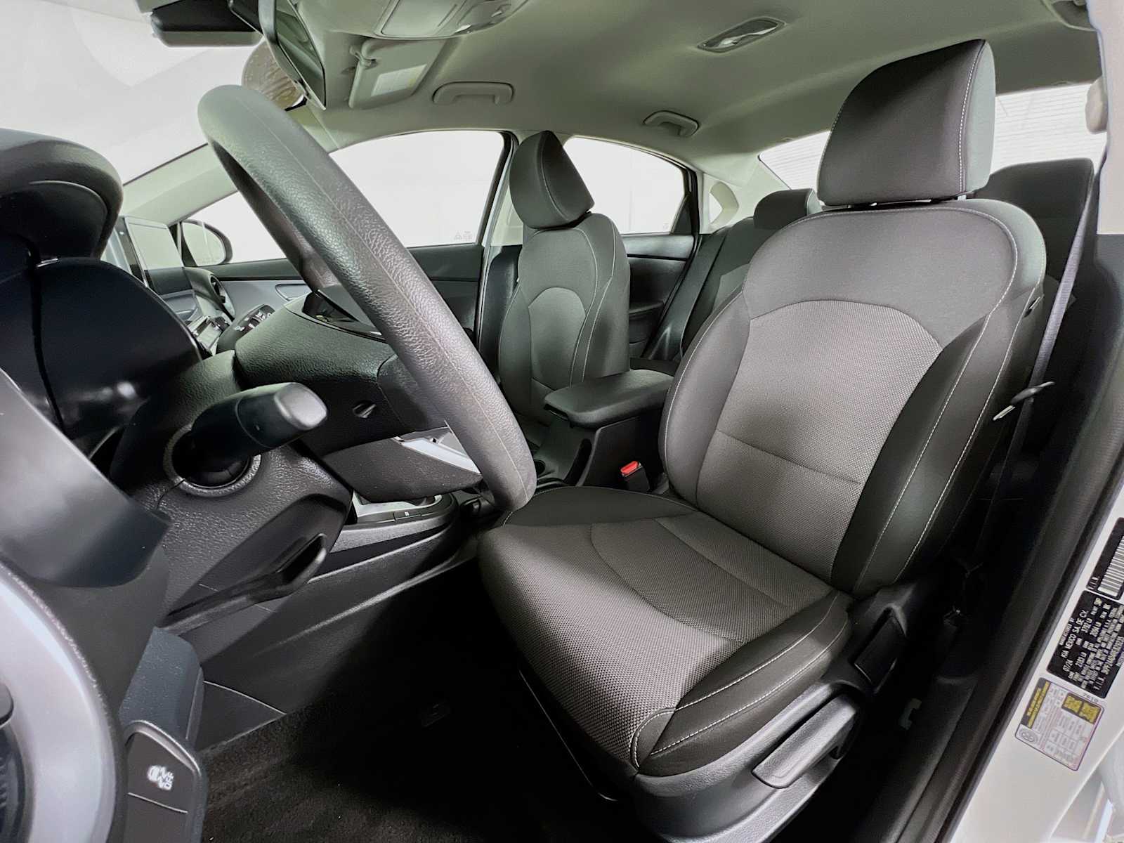 2024 Kia Forte LXS - Photo 20