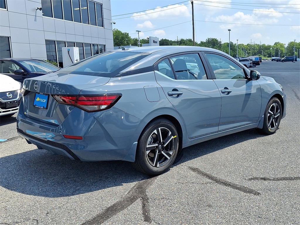 2025 Nissan Sentra SV - Photo 4