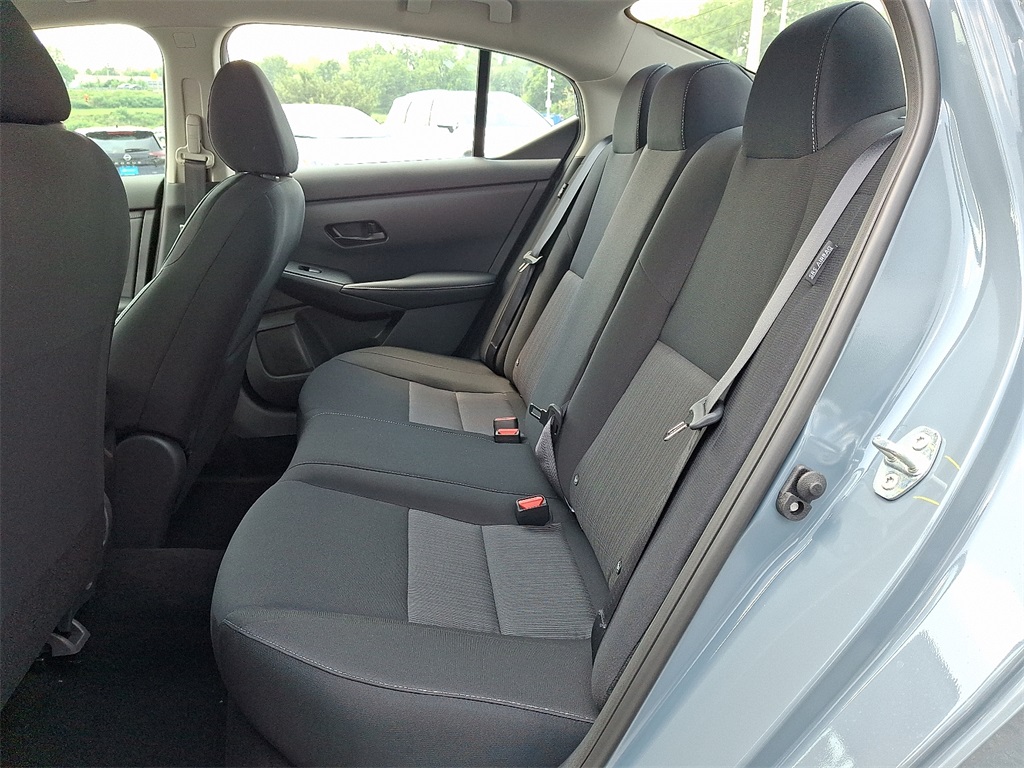 2025 Nissan Sentra SV - Photo 5