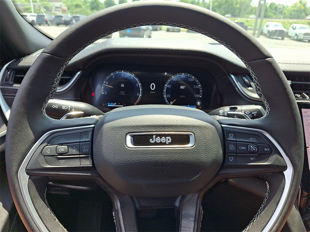 2025 Jeep Grand Cherokee L Limited - Photo 17