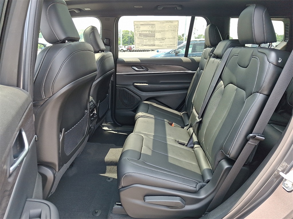 2025 Jeep Grand Cherokee L Limited - Photo 6