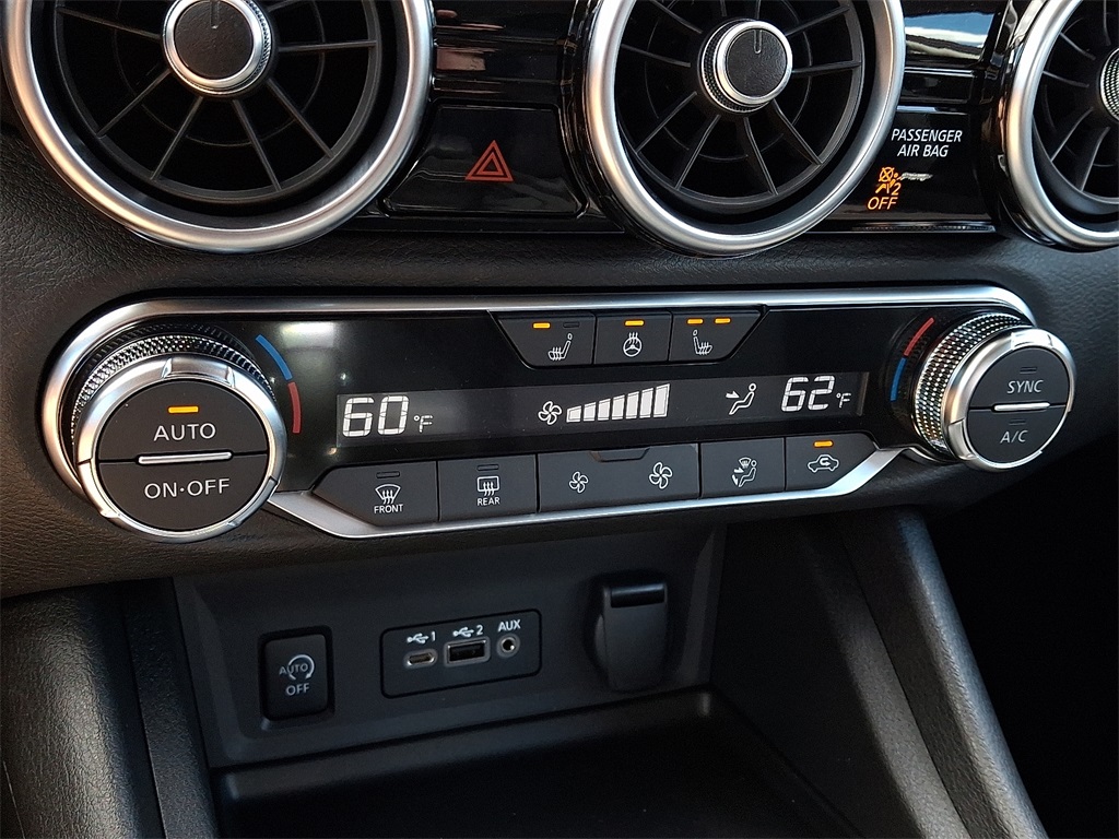 2025 Nissan Sentra SV - Photo 11