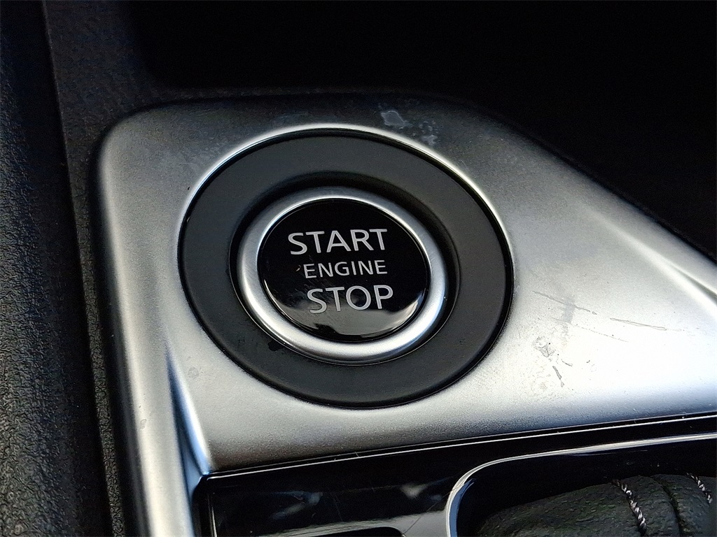 2025 Nissan Sentra SV - Photo 15