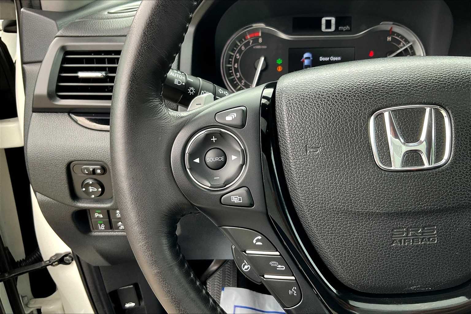 2020 Honda Ridgeline RTL-E - Photo 19