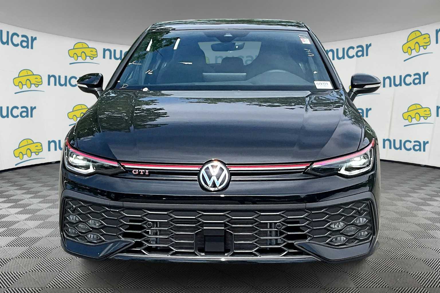 2025 Volkswagen Golf GTI SE - Photo 3