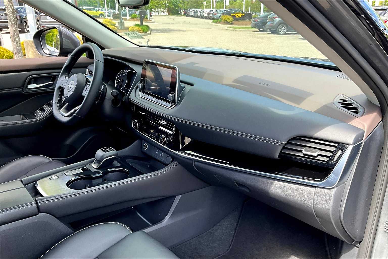 2023 Nissan Rogue SL - Photo 14