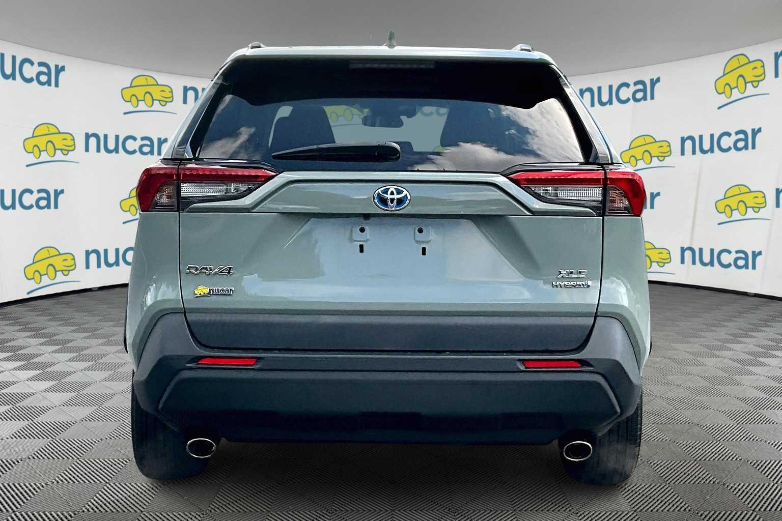 2020 Toyota RAV4 Hybrid XLE - Photo 5