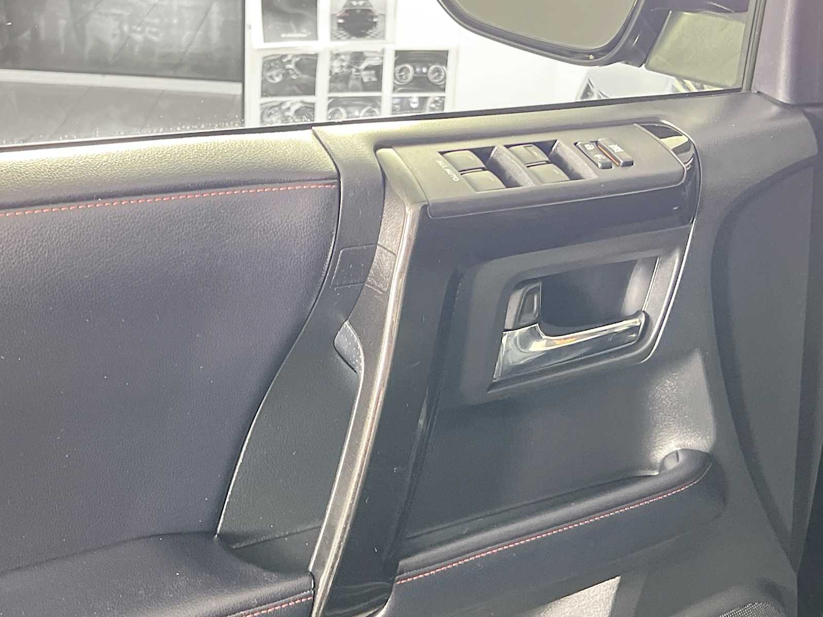 2018 Toyota 4Runner TRD Off Road Premium - Photo 17