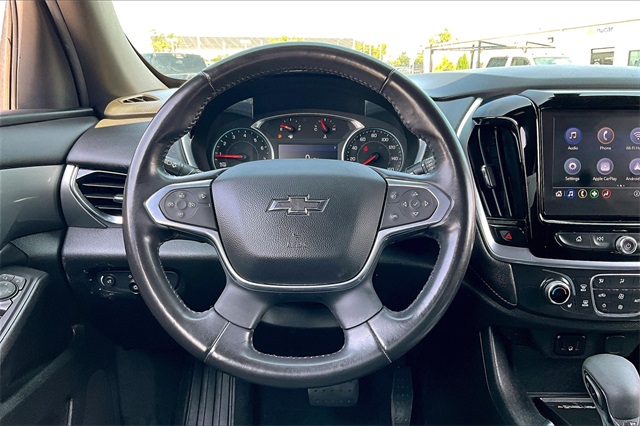 2022 Chevrolet Traverse LT - Photo 17