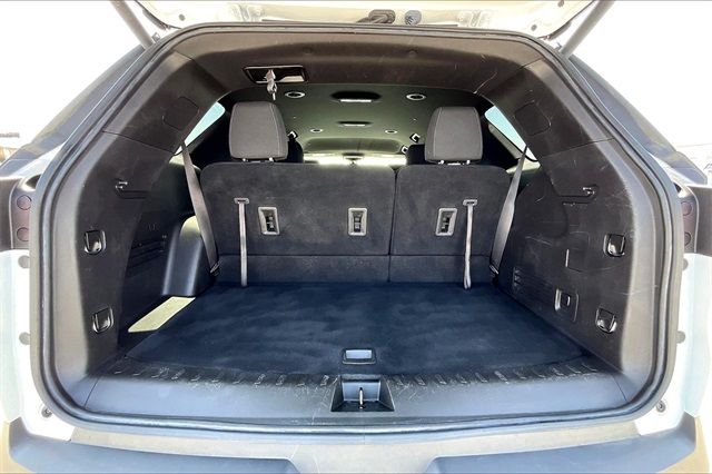 2022 Chevrolet Traverse LT - Photo 25