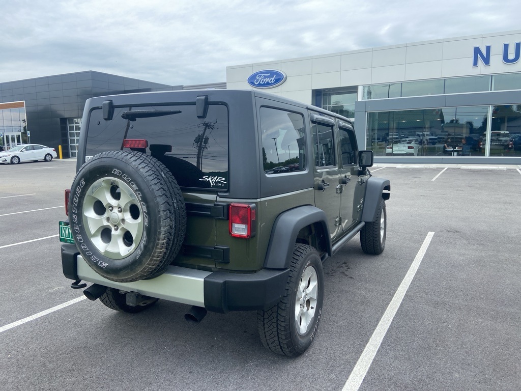 2015 Jeep Wrangler Unlimited Sahara - Photo 4