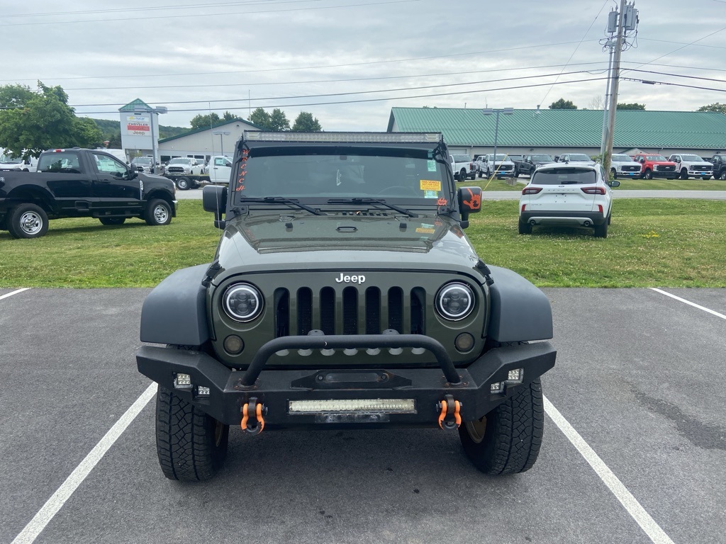 2015 Jeep Wrangler Unlimited Sahara - Photo 5