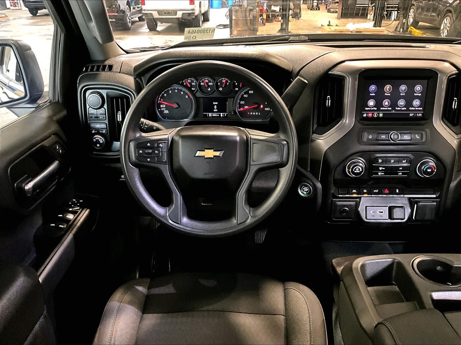 2023 Chevrolet Silverado 1500 Custom - Photo 17