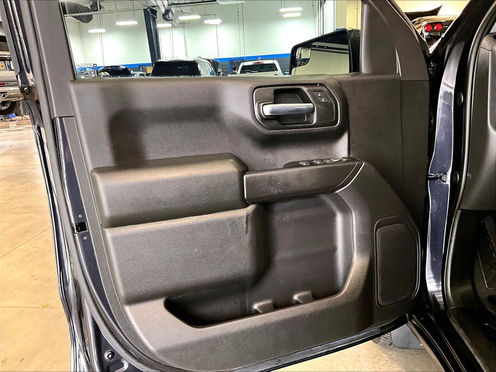 2023 Chevrolet Silverado 1500 Custom - Photo 9