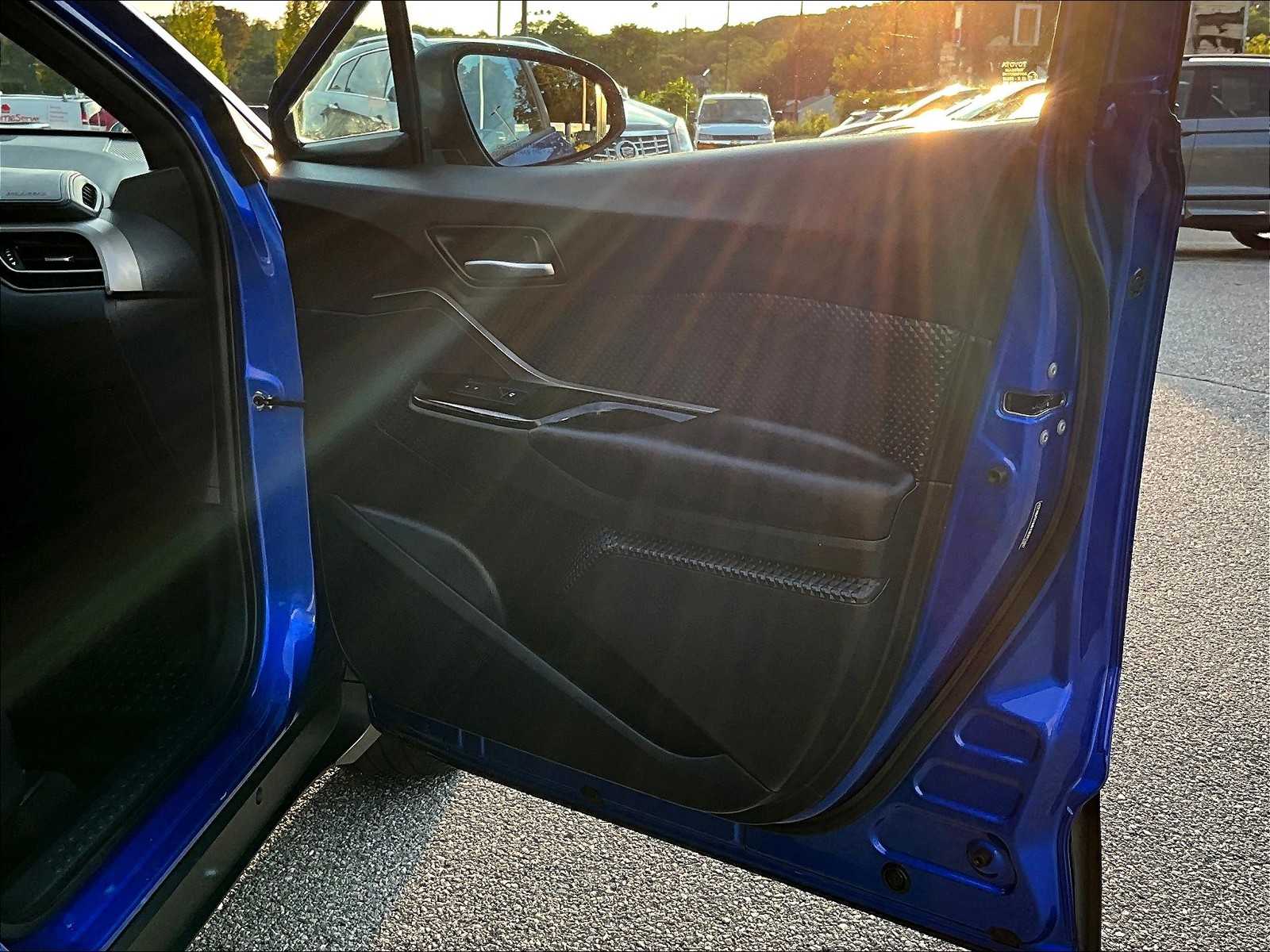 2019 Toyota C-HR XLE - Photo 12