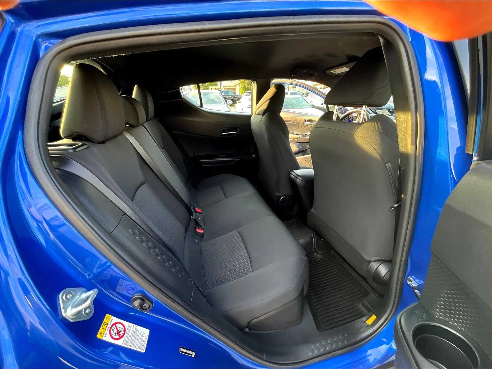 2019 Toyota C-HR XLE - Photo 16