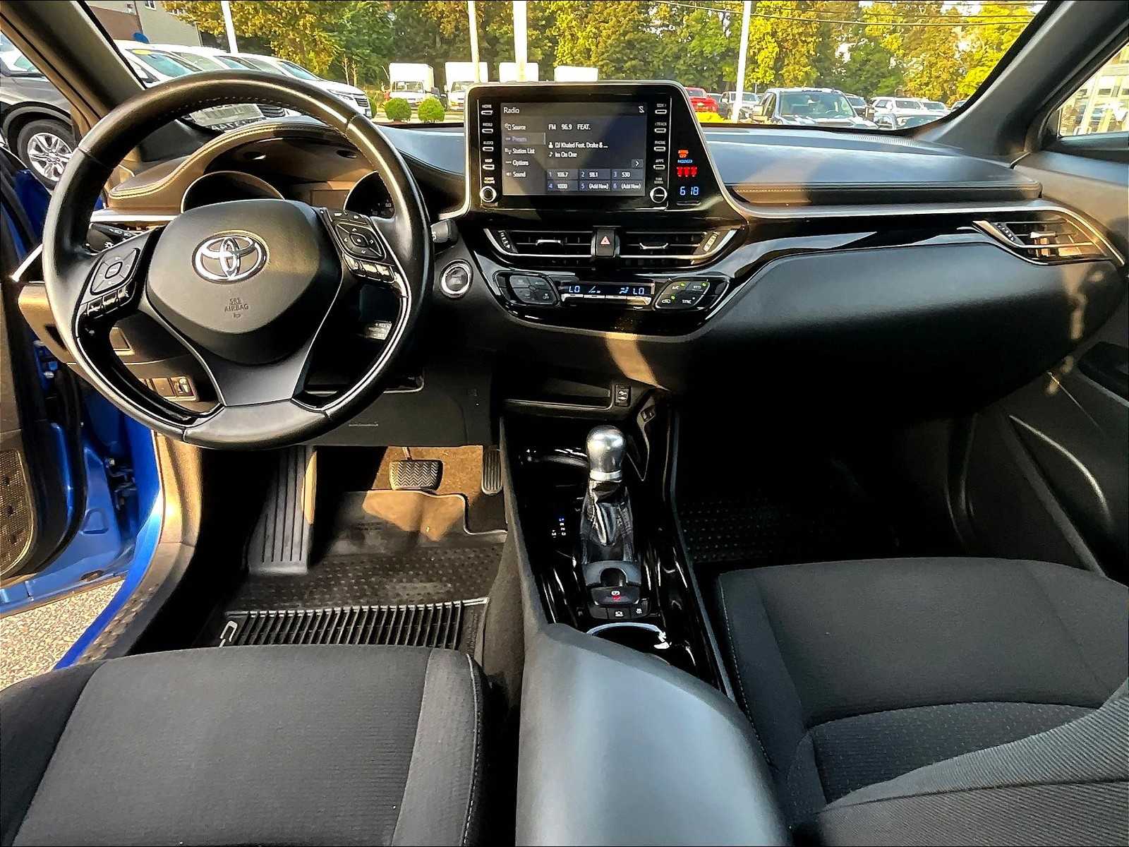 2019 Toyota C-HR XLE - Photo 21