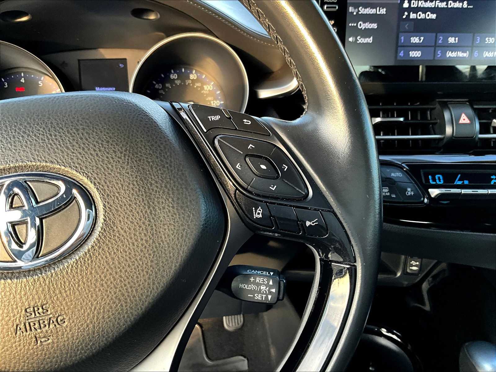2019 Toyota C-HR XLE - Photo 23