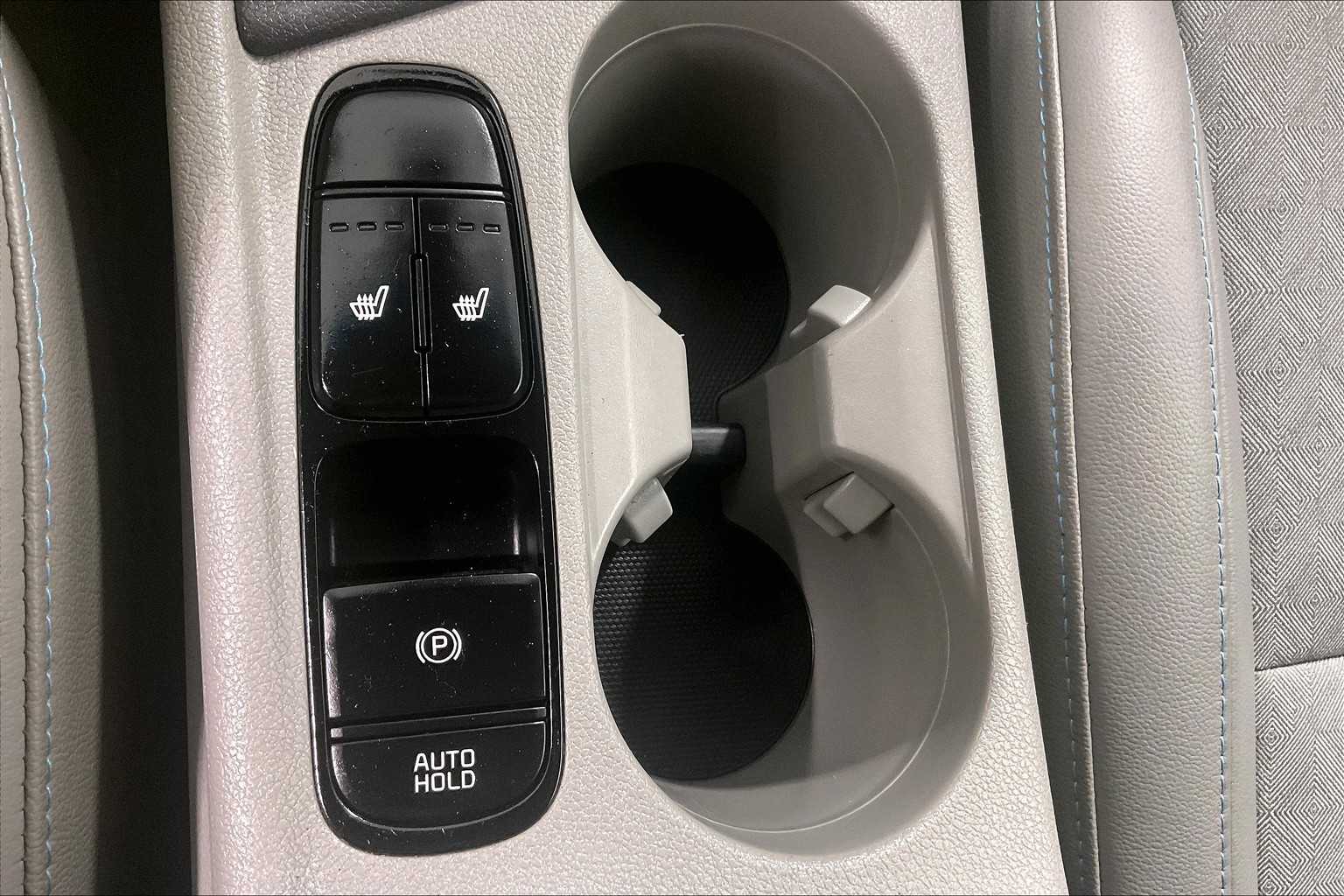 2021 Kia Niro Plug-In Hybrid EX - Photo 26